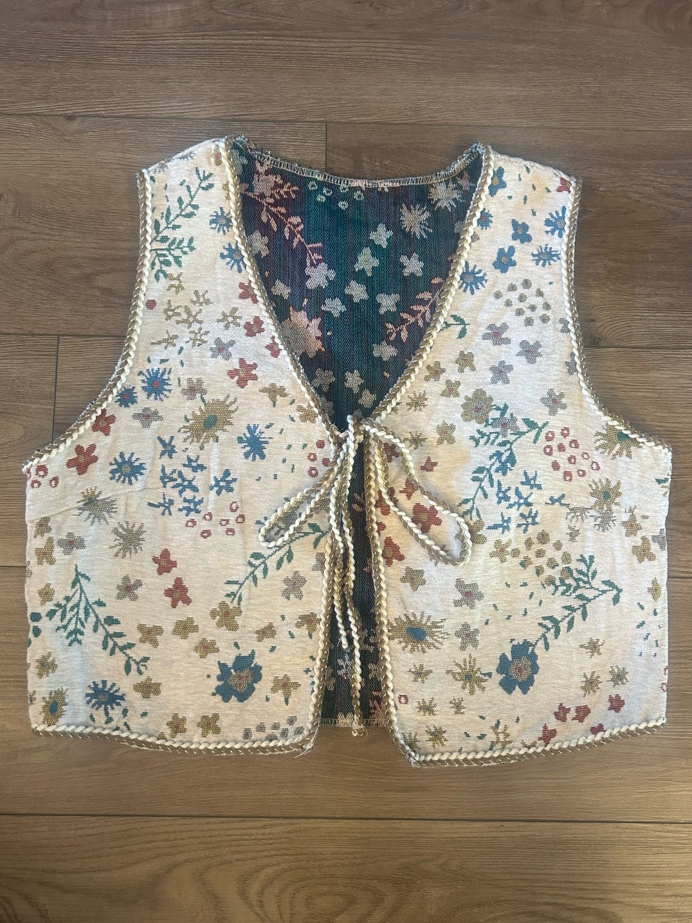 Floral Tapestry Tie Front Vest Boho Cottagecore Medium